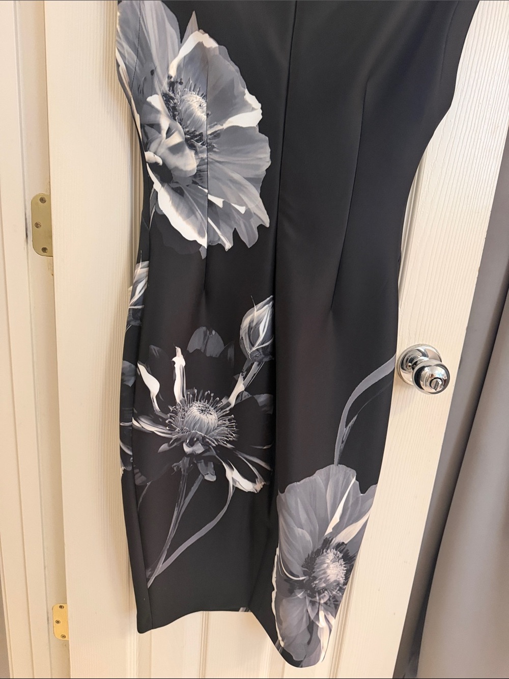 Donna Karan Black Midi Dress with Gray and White Floral Design - Picture 12 of 12